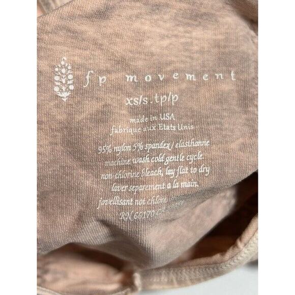 Free People Movement Top Short Sleeves Embroidered Eyelet Cropped Pink XS/S - Picture 3 of 4